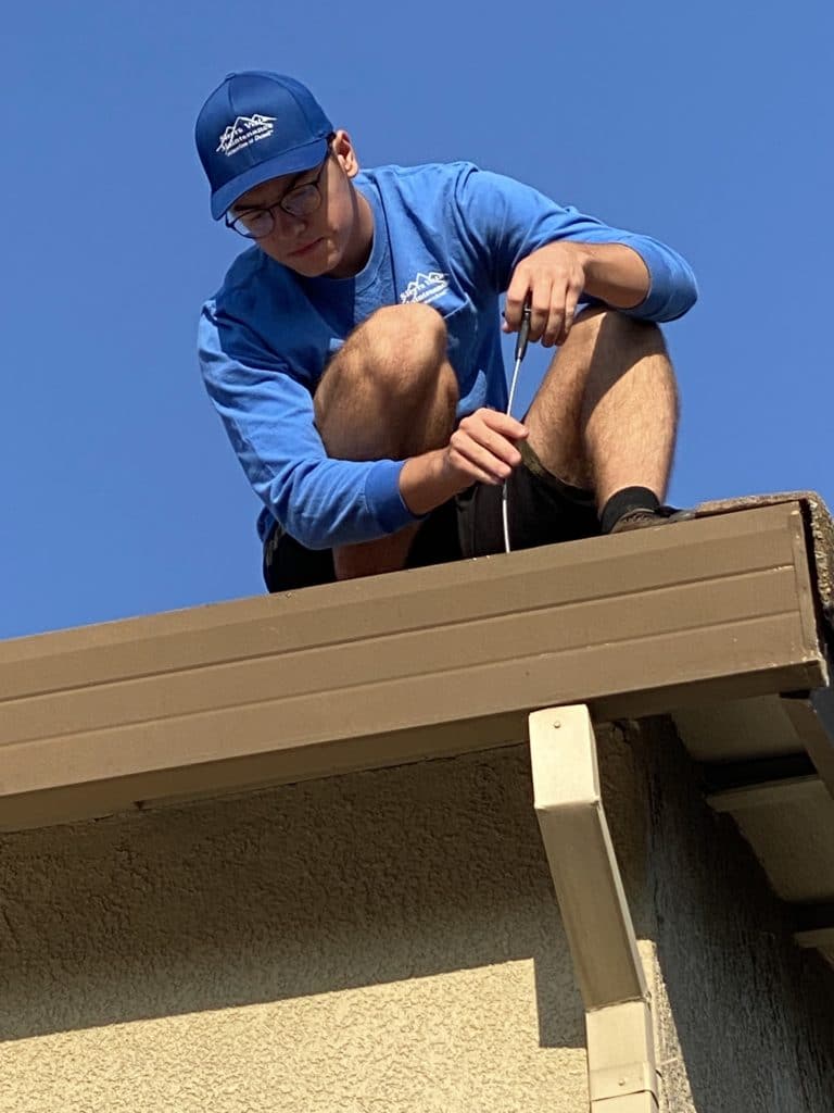 gutter cleaning sacramento ca Sierra Vista Maintenance Sacramento CA Cleaning Company