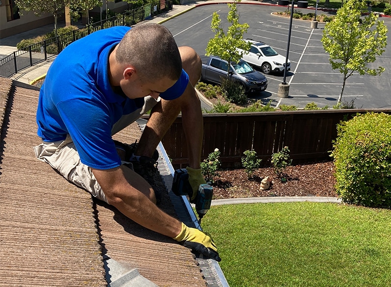 The Importance of Effective Gutter Cleaning