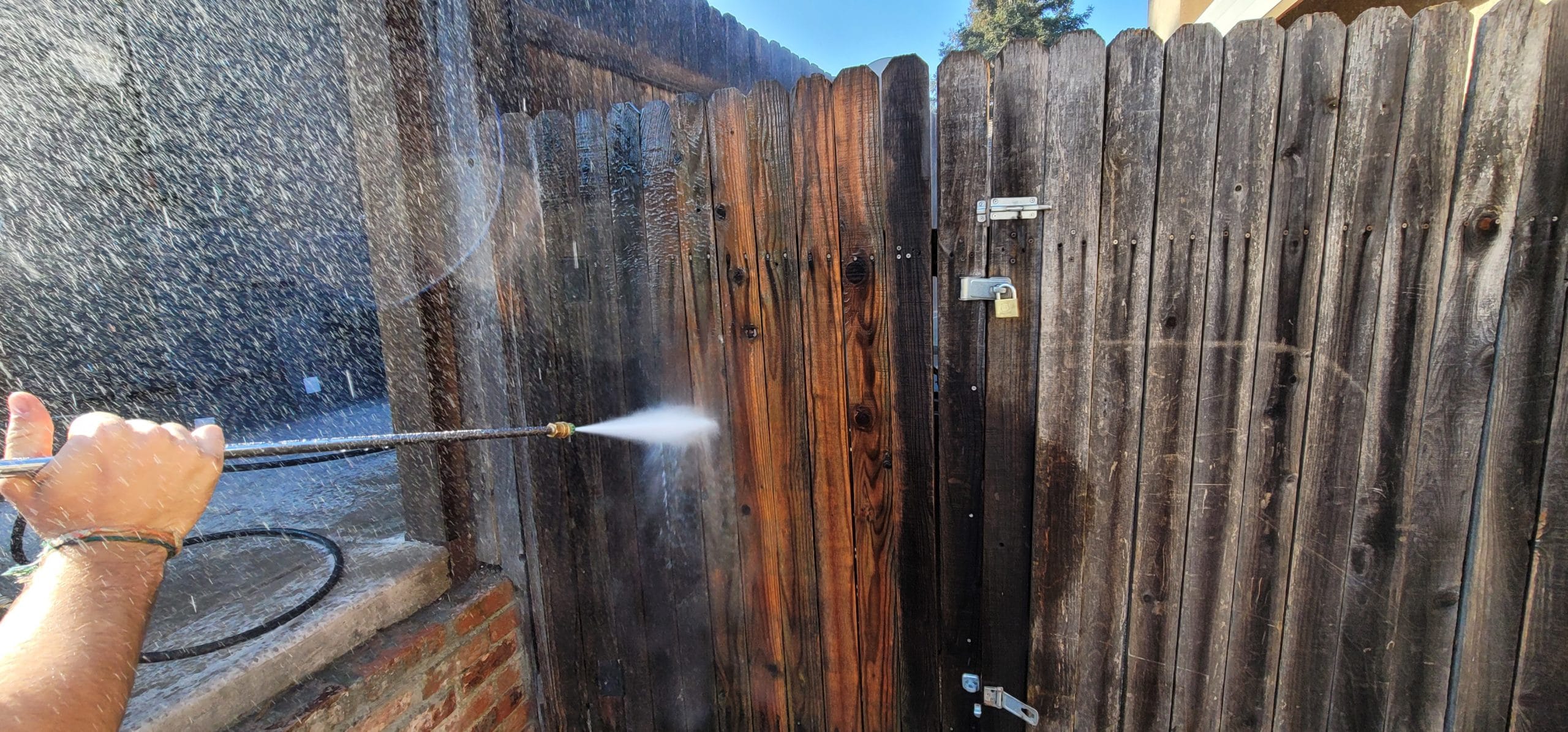 Fence Washing in Fair Oaks, CA