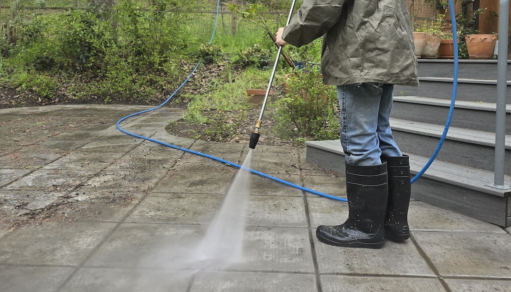 patio cleaning services pressure washing sierra vista maintenance