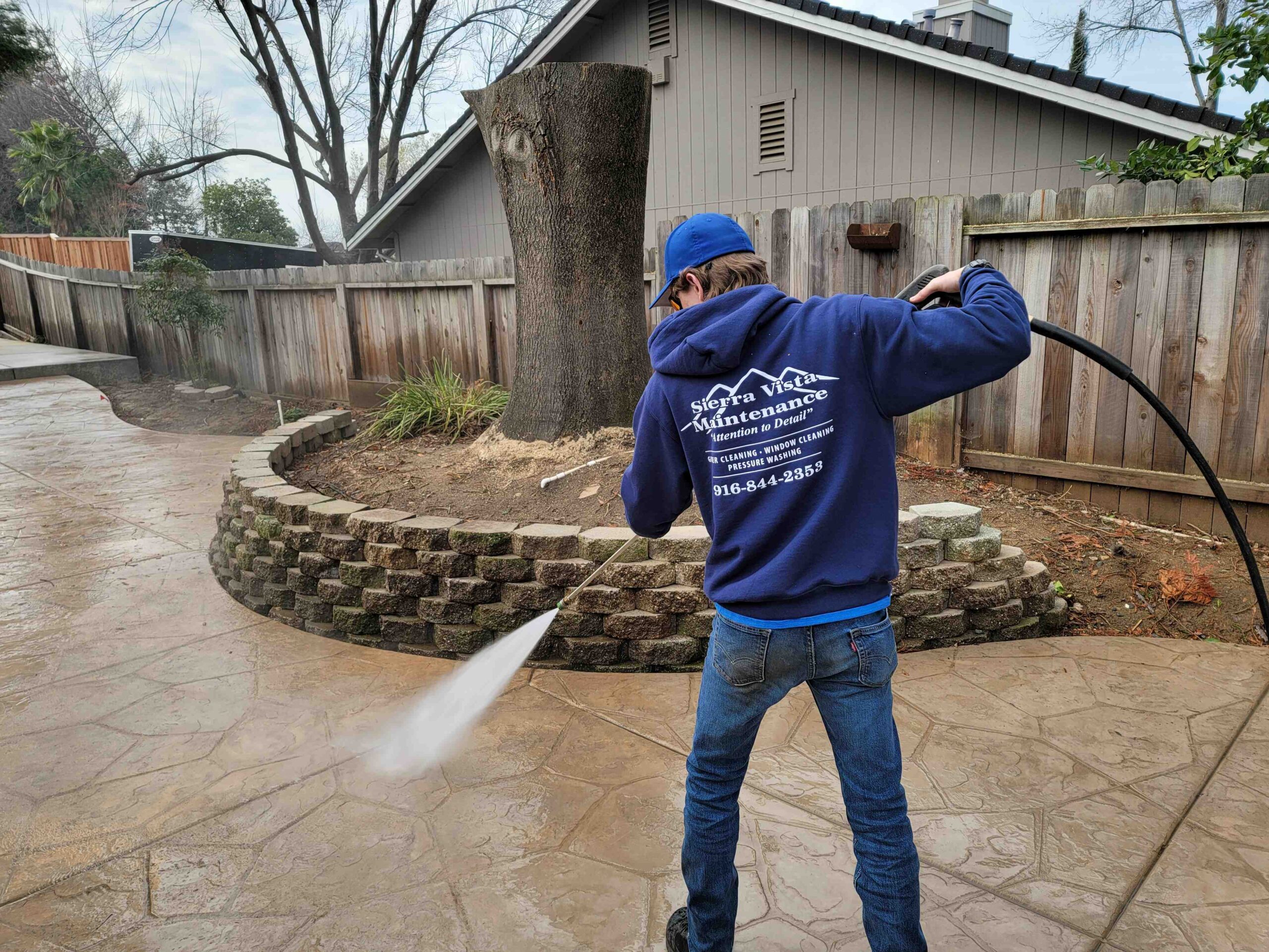 Effective Techniques for Commercial Building Exterior Cleaning