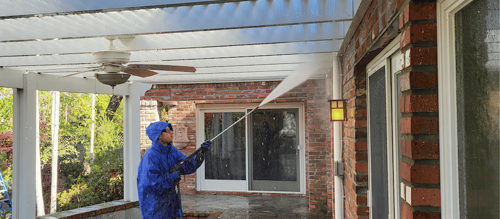 Siding Cleaning & House Wash in South Sacramento